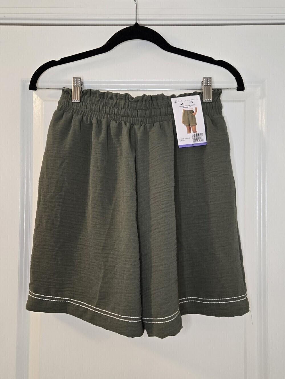 Adrianna Papell Green Casual Shorts Airflow Shorts Brand New Size XS 5in Inseam